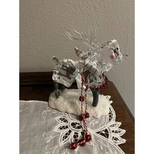 Dept 56 Ice Cube Reindeer, cracks in ice